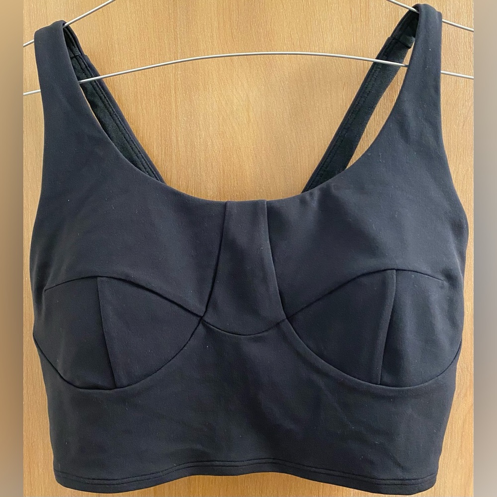 Lululemon Nulu Front-Darting Yoga Bra *Light Support, B/C Cup [Sz 6] | Black